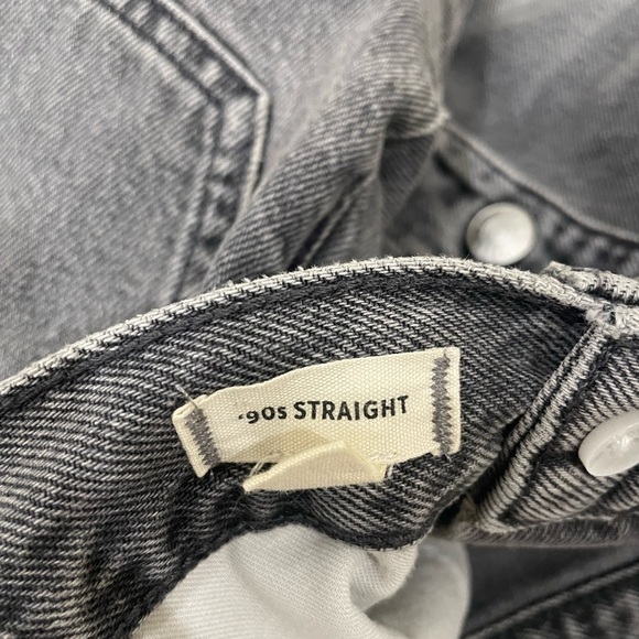 Madewell 90’s Straight Gray Denim High-Waisted Shorts Asymmetric Criss Cross Zip - Picture 6 of 7